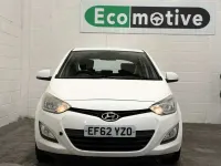 Begagnad Hyundai i20 Active 85 HK (62 kW) 2012 Vit Halvkombi