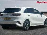 Used Kia Ceed 140 HP (102 kW) 2019 White Hatchback