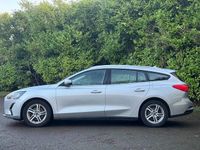Usado Ford Focus Zetec 95 HP (69 kW) 2019 Prateado Carrinha