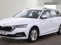Used Skoda Octavia SE Technology 116 HP (85 kW) 2023 White Estate
