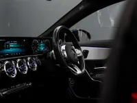 Begagnad Mercedes CLA250 AMG Line Premium Plus 2023 Grå Sedan