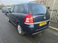 Used Vauxhall Zafira Design Edition 115 HP (84 kW) 2012 Blue MPV