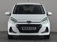 Used Hyundai i10 Premium SE 87 HP (63 kW) 2019 White Hatchback