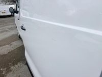 Second-hand Vauxhall Vivaro 145 CP (106 kW) 2023 Alb Monovolum