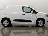 Used Vauxhall Combo Sportive 101 HP (74 kW) 2021 White jade MPV