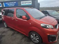 Begagnad Peugeot Traveller Allure 180 HK (132 kW) 2018 Röd Minibuss