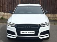 Begagnad Audi Q3 Black Edition 184 HK (135 kW) 2017 Vit SUV