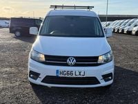 Used VW Caddy Maxi Highline 102 HP (75 kW) 2017 White MPV
