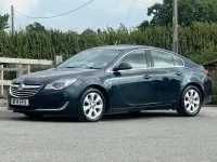 Second-hand Vauxhall Insignia 163 CP (119 kW) 2014 Verde Hatchback