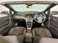 Used Vauxhall Cascada S 140 HP (102 kW) 2014 Brown Cabriolet