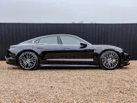 Usado Porsche Taycan Performance Package 500 kW (680 CV) 2020 Negro Berlina