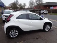 Used Toyota Aygo X PURE 72 HP (52 kW) 2022 White SUV