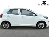 Used Kia Picanto 65 HP (47 kW) 2022 White Hatchback