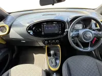 Used Toyota Aygo X 72 HP (52 kW) 2023 Gold SUV