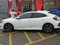 Begagnad Honda Civic EX 129 HK (94 kW) 2017 Vit Halvkombi