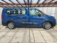 Usado Citroën e-Berlingo Feel 100 kW (136 CV) 2023 Azul Monovolumen
