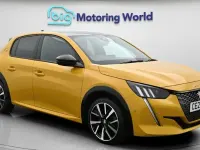 Used Peugeot 208 Premium 102 HP (75 kW) 2022 Yellow Hatchback