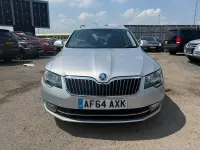 Used Skoda Superb SE 140 HP (102 kW) 2014 Silver Estate