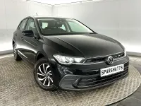 Begagnad VW Polo Life 95 HK (69 kW) 2024 Svart Halvkombi