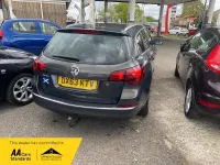 Usado Vauxhall Astra SRi 2013 Gris Familiar