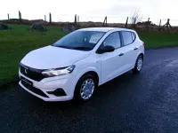 Used Dacia Sandero Essentiel 90 HP (66 kW) 2021 White Hatchback