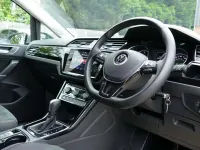 Used VW Touran SEL 150 HP (110 kW) 2021 Silver MPV