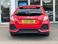Używany Honda Civic Prestige 180 KM (132 kW) 2019 Czerwony Hatchback