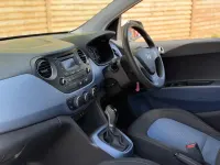 Used Hyundai i10 SE 87 HP (63 kW) 2014 White Hatchback