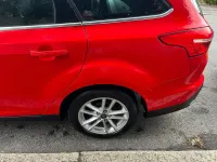 Used Ford Focus Zetec 125 HP (91 kW) 2015 Red Estate