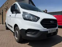 Used Ford Transit Custom 105 HP (77 kW) 2018 White Van