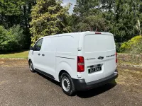 Used Peugeot e-Expert 75 kW (102 HP) 2024 White Van