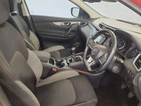 Used Nissan Qashqai N-Connecta 2018 Red SUV