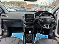 Used Peugeot 2008 Allure 120 HP (88 kW) 2016 White SUV