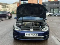 Used VW Golf VII SE 125 HP (91 kW) 2017 Blue Hatchback