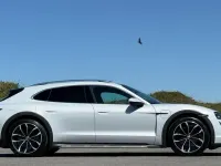 Używany Porsche Taycan 419 kW (571 KM) 2024 Szary Kombi