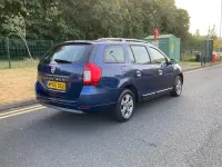 Used Dacia Logan MCV Lauréate 90 HP (66 kW) 2015 Blue Estate