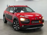 Used Citroën C4 Cactus Rip Curl 2017 Red Hatchback