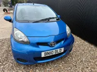 Used Toyota Aygo 67 HP (49 kW) 2010 Blue Hatchback