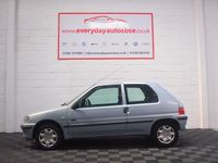 Used Peugeot 106 60 HP (44 kW) 2002 Silver Hatchback