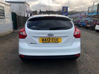 Used Ford B-MAX Zetec 2012 White MPV