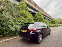 Used Peugeot 308 Allure 120 HP (88 kW) 2016 Blue Hatchback