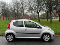 Used Peugeot 107 68 HP (50 kW) 2010 Silver Hatchback