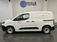 Used Peugeot Partner S 75 HP (55 kW) 2020 White MPV
