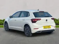 Begagnad VW Polo Life 95 HK (69 kW) 2023 Grå Halvkombi