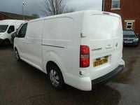 Used Vauxhall Vivaro Sportive 100 HP (73 kW) 2020 White MPV
