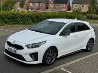 Käytetty Kia Ceed GT-Line 134 HP (98 kW) 2019 Valkoinen Viistoperä