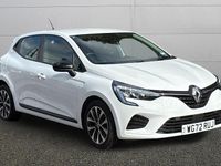 Used Renault Clio V Evolution 90 HP (66 kW) 2022 White Hatchback