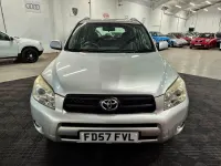 Usado Toyota RAV4 152 HP (111 kW) 2007 Prateado SUV