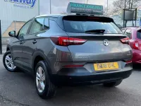 Second-hand Vauxhall Grandland X S 120 CP (88 kW) 2018 Gri SUV