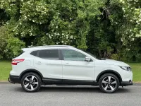 Used Nissan Qashqai N-Connecta 110 HP (80 kW) 2017 White metallic SUV